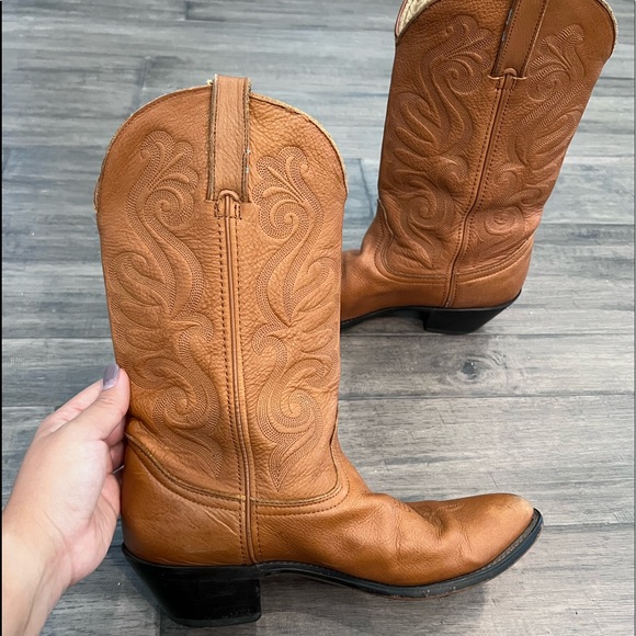 Durango Women's Heeled Boots in Rich Brown - Picture 9 of 15